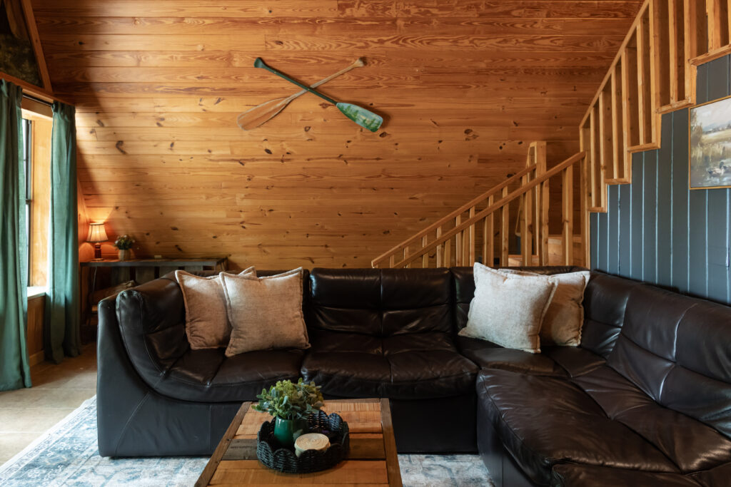cabin 06