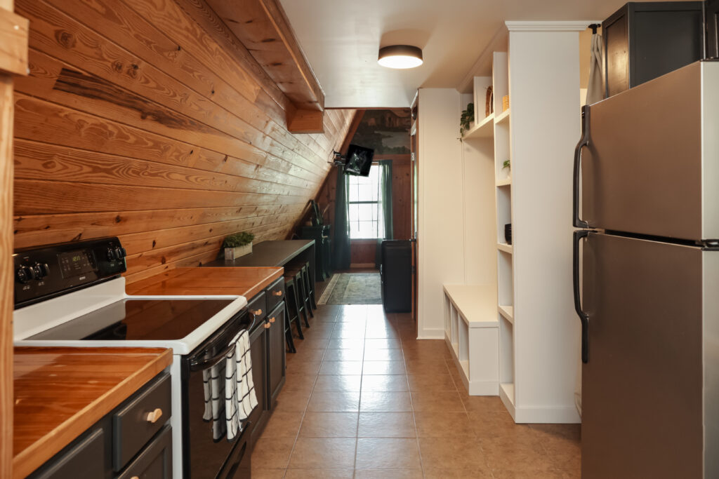 cabin 19